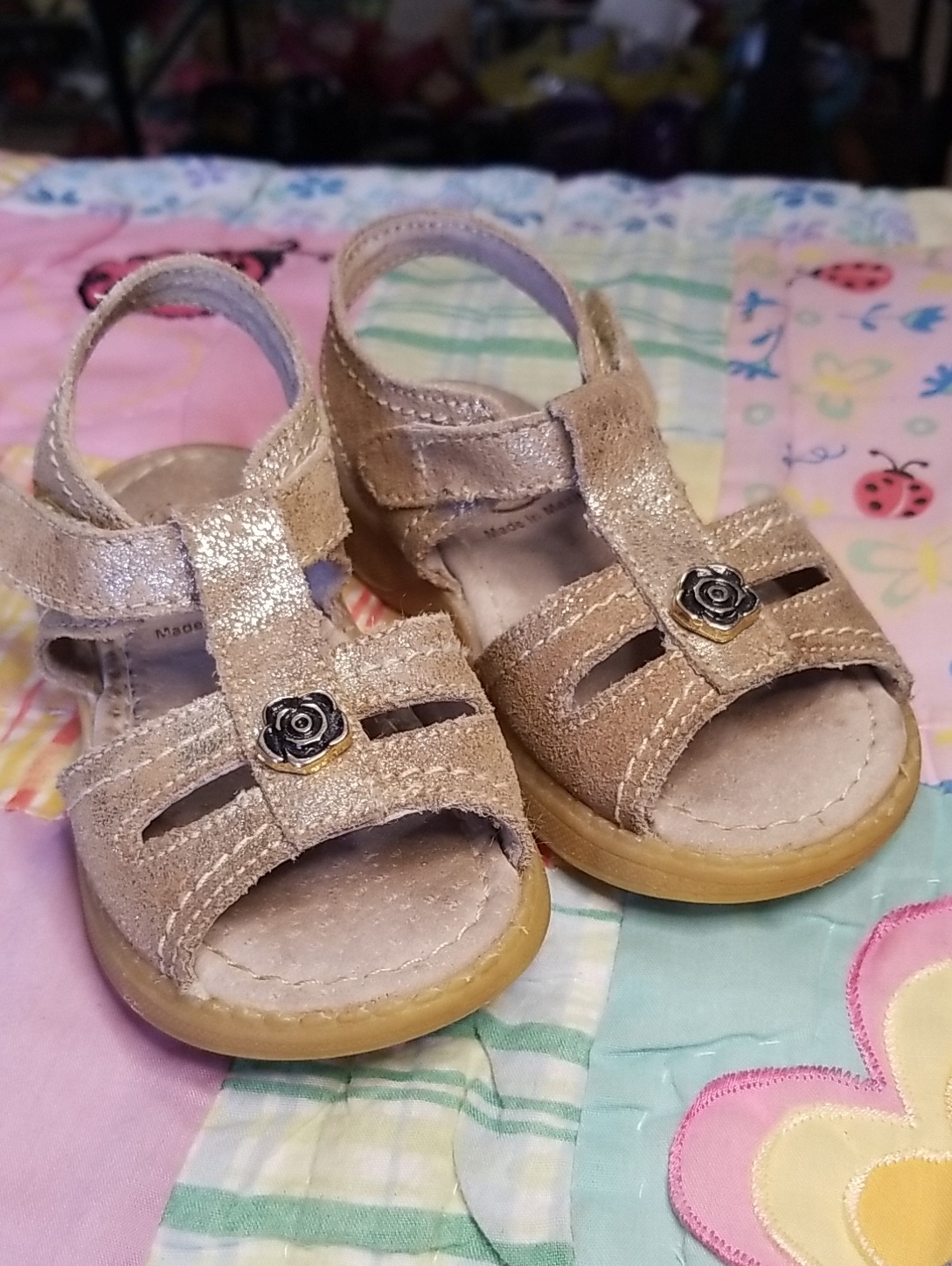 Livie & Luca Metallic Gold Leather Sandals With Black & Gold Metal Rose Size 5